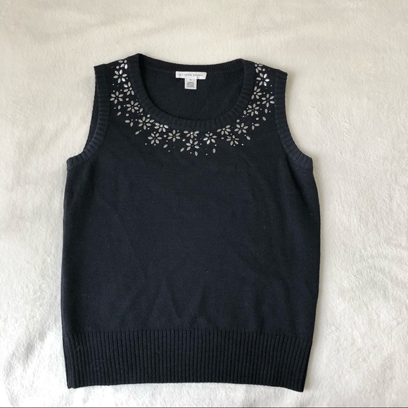 St. John sport tank top - Picture 1 of 7